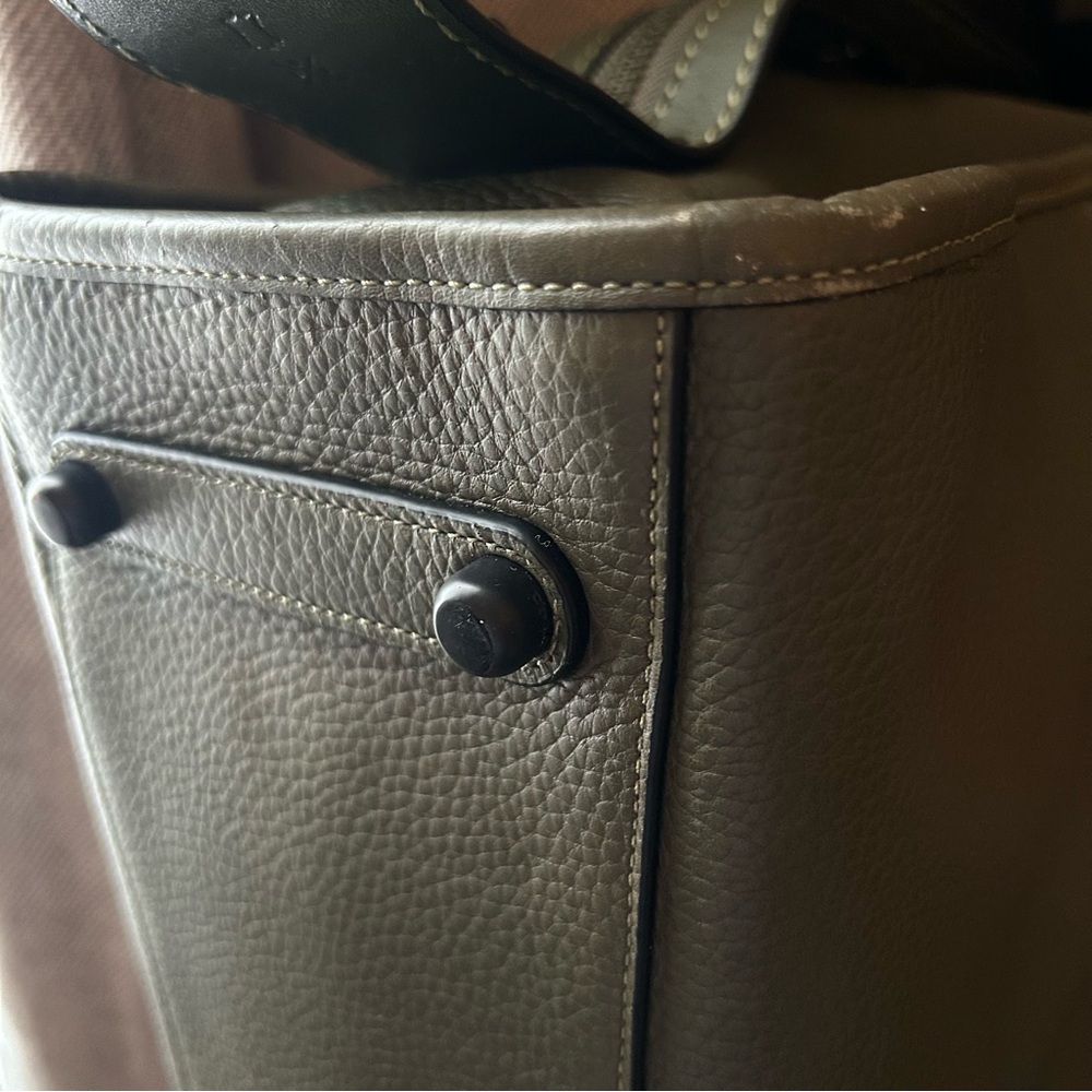 Rogue 36 With Colorblock Snakeskin Detail - Picture 13 of 16